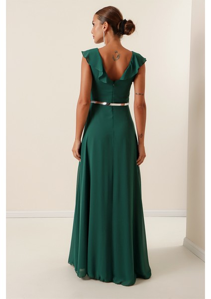 Yakası Volanlı Kemerli Şifon Yırtmaçlı Uzun Elbise Zümrüt fiyatları