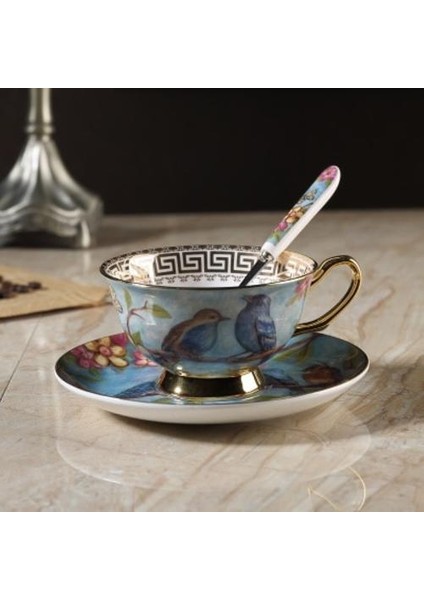 Pastoral Stil Öğleden Sonra Çay Bardağı Avrupa Kemik Çini Kahve Fincanı Yaratıcı Retro Altın Jant Kupası ve Tabağı Seti Güzel Hediye | Donanım Takımları (Yurt Dışından)
