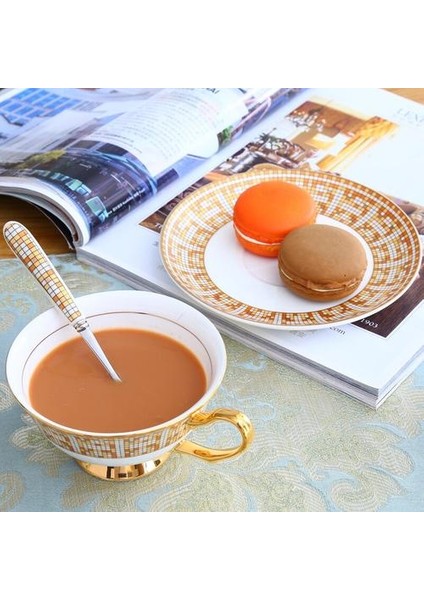 Mozaik Desen Kemik Çini Kahve Fincanı Ingiliz Öğleden Sonra Çay Bardağı Altın Kaplama Kaşık Kupası ile Set Seramik Çiçek Çay Fincanı Soslu | Kahve Kupası ve tabak Setleri (Yurt Dışından)