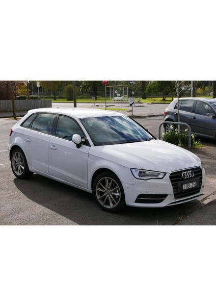 2014 Audi A3 Sportback Uyumlu Bagaj Havuzu Tam Uyumlu Kauçuktur fırsatları