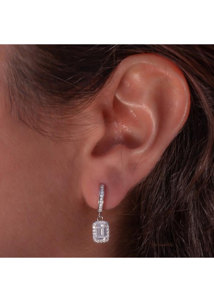 Baget Taşlı Sallantılı 925 Ayar Gümüş Küpe