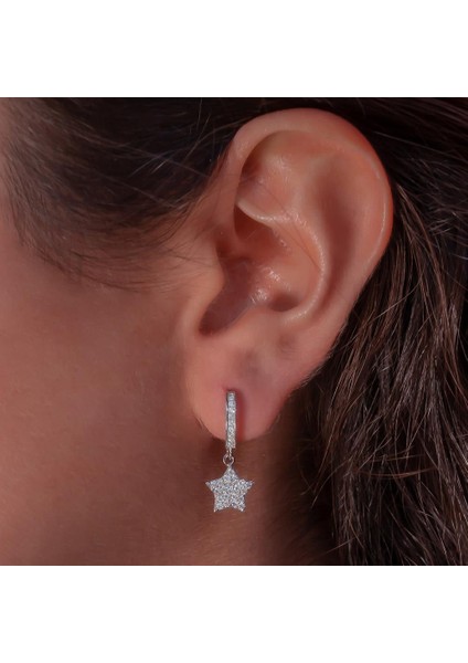 Yıldız Tasarımlı Sallantılı 925 Ayar Gümüş Küpe