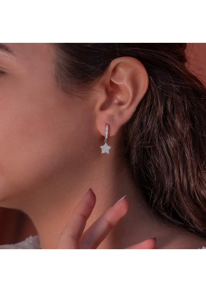 Yıldız Tasarımlı Sallantılı 925 Ayar Gümüş Küpe fiyatları