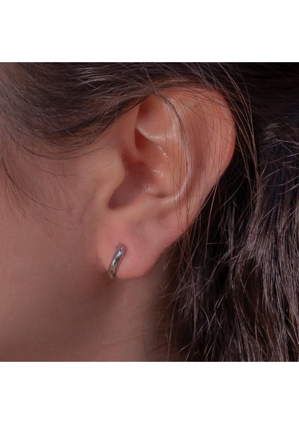 Minimal Tasarımlı 925 Ayar Gümüş Halka Küpe