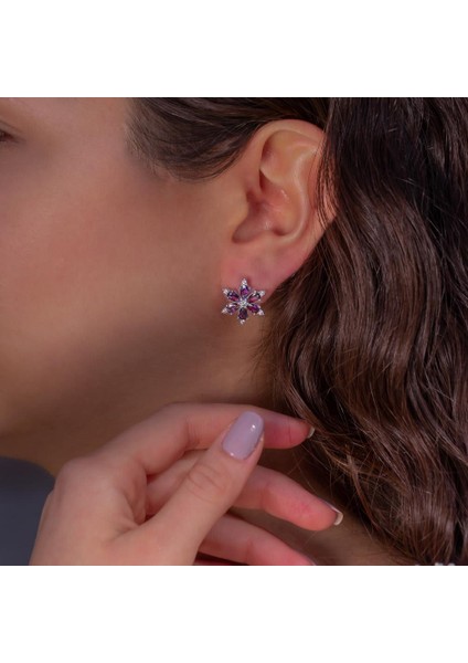 Lotus Çiçeği Tasarımlı Mor ve Beyaz Zirkon Taşlı 925 Ayar Gümüş Küpe fiyatları
