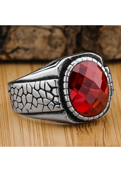 Oval Kırmızı Zirkon Taşlı Desenli 925 Ayar Gümüş Yüzük
