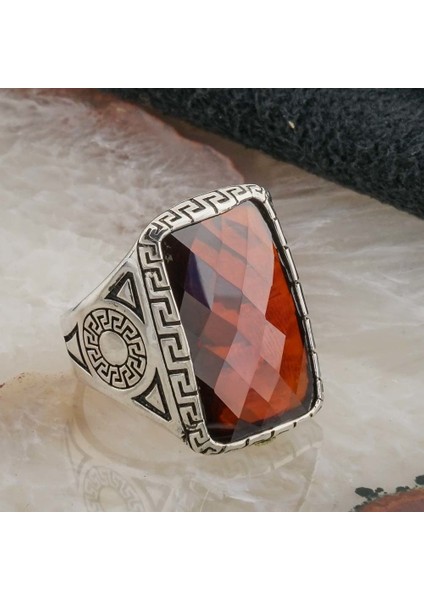 Kırmızı Taşlı Fasetli Gümüş Erkek Yüzük Model 3 fiyatları