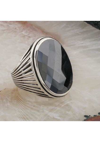 925 Ayar Gümüş Siyah Zirkon Taşlı Erkek Yüzük Model 8 fiyatları