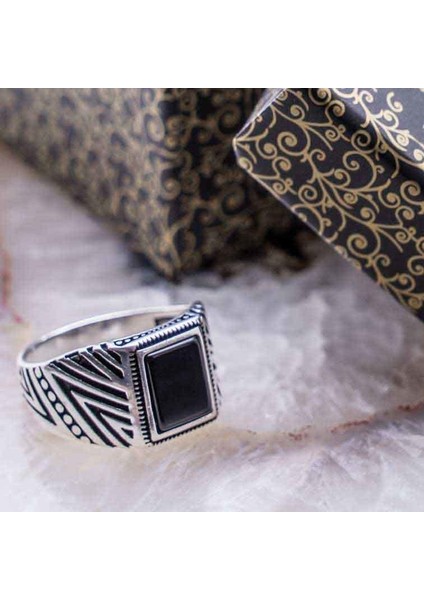 925 Ayar Gümüş Kare Oniks Taşlı Yüzük