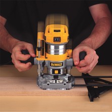 Dewalt D26203-QS El Frezesi 900W