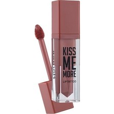 Flormar Kremsi Dokulu ve Yoğun Pigmentli Bulaşmayan Uzun Süre Kalıcı Likit Mat Ruj (Koyu Şeftali) - Kiss Me More Lip Tattoo - 004 Peach - 8690604572847