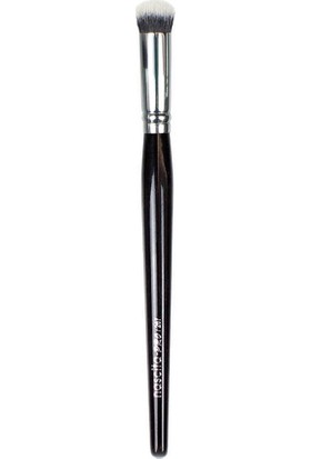 Nascita Pro Round Concelear Brush - Yuvarlak Uçlu Kapatıcı Fırçası