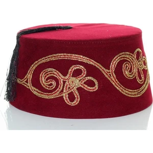 Gelince Alışveriş Fotoğraf Çekimi için İşlemeli Fes Bordo