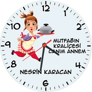 Anneye Hediye Mutfağın Kraliçesi İsimli Cam Duvar Saati