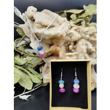 Doğal Taş Delisi Renkli Akik Doğal Taş Kolye Ucu ve Küpe Seti (Sertifikalı) (47 cm Zincir Dahil)