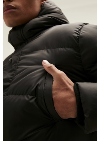 Goose Tail Puffer Night fırsatları