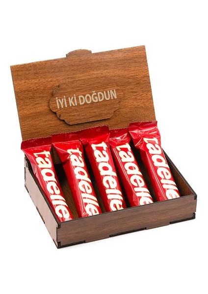 Sevdiklerinize Özel Ahşap Kutusunda 5 Adet Tadelle Sütlü Çikolata ( Iyi Ki Doğdun Yazılı )