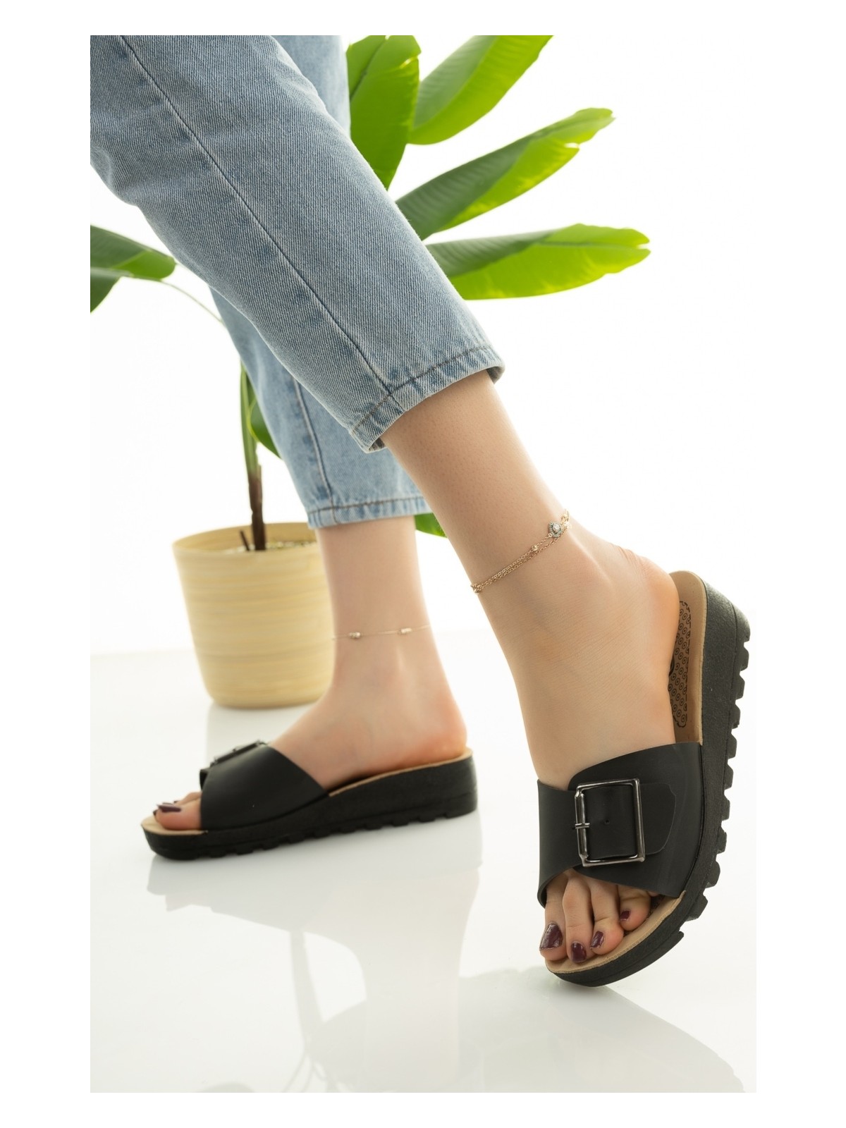 Moda Fırsat Siyah Kadın Dolgu Topuk Terlik Şık Rahat Deniz Plaj Çeyiz Bohça Terliği