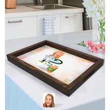 BK Kişiye Özel Kadın Eczacı Karikatürlü Doğal Ahşap Tepsi-2