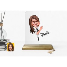 Kişiye Özel Kız Çocuk Karikatürlü Ahşap Standlı Çerçeve-1