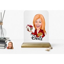 Kişiye Özel Kadin Emlakçi Karikatürlü Ahşap Standli Çerçeve-2