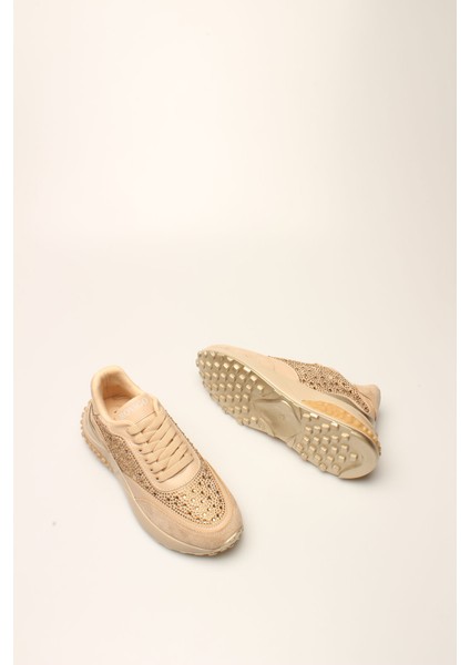 Altın Taşlı Kadın Spor fırsatları