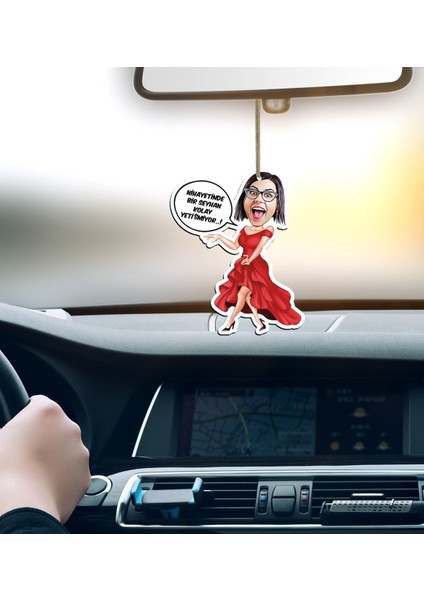 Kişiye Özel Bayan Kolay Yetişmiyor Karikatürlü Ahşap Araba Dikiz Ayna Süsü-1 fiyatları