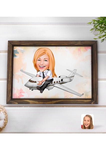 Kişiye Özel Kadın Kaptan Pilot Karikatürlü Doğal Ahşap Tepsi modelleri