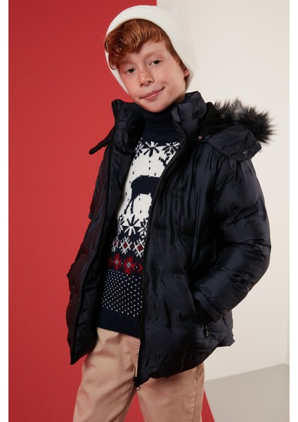 Yakası Suni Kürklü Çıkarılabilir Kapüşonlu Peluş Astarlı Mont Erkek Çocuk Mont 5760055