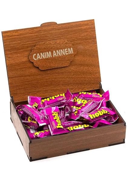 Sevdiklerinize Özel Ahşap Kutusunda 24 Adet Hobby Mini ( Canım Annem Yazılı )