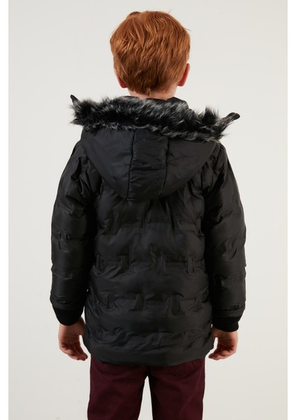 Yakası Suni Kürklü Çıkarılabilir Kapüşonlu Peluş Astarlı Mont Erkek Çocuk Mont 5760055 indirimleri
