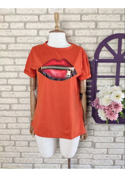 Dudak Baskılı Pamuklu Süprem Kumaş Tişört 65CM fiyatları