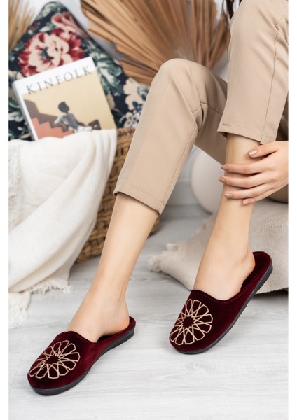 Bordo Kadın Hitit Ev Terliği Kışlık Kapalı Yumuşak Taban Rahat Terlik Nakışlı Çeyiz Bohça Terliği fırsatları