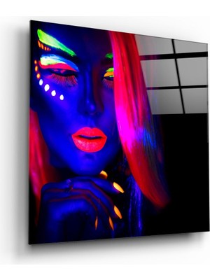 Insigne Kadın Portre Cam Tablo - 60X60 cm