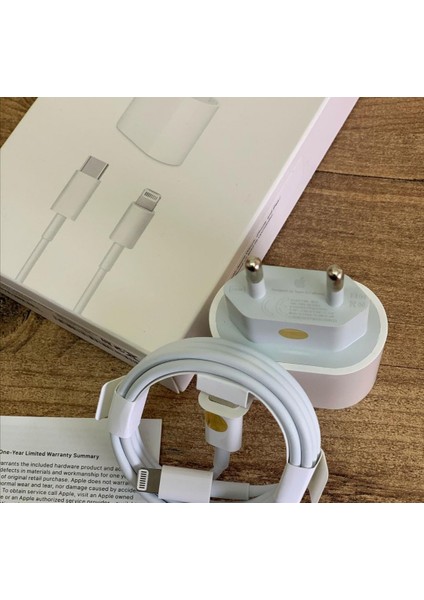 Apple iPhone Şarj Aleti 11 - 11 Pro Max - 12 - 12 Pro Uyumlu Hızlı Şarj Aleti 20W