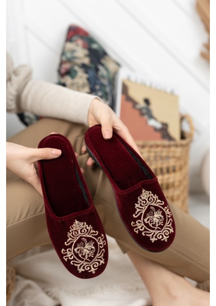 Bordo Çini Kadın Ev Terliği Kışlık Kapalı Yumuşak Rahat Terlik Nakışlı Çeyiz Bohça Terliği modelleri