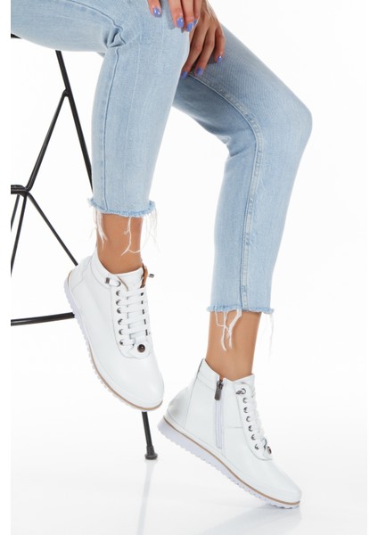 Deri Günlük Kadın Bot modelleri