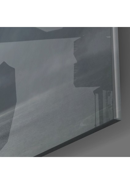 Düşüncelerde Fırtına Cam Tablo - 72X46 cm modelleri