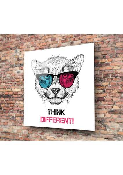Farklı Düşünmek Cam Tablo - 40X40 cm
