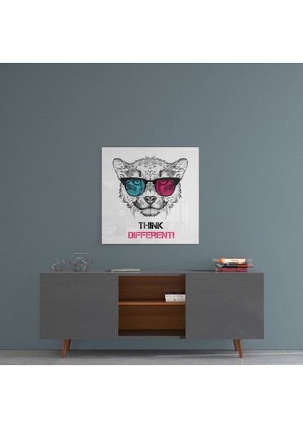 Farklı Düşünmek Cam Tablo - 40X40 cm