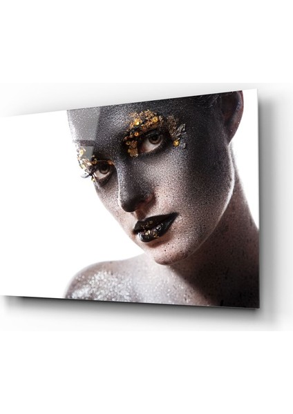 Kadın Portre 34 Cam Tablo - 72X46 cm