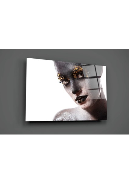 Kadın Portre 34 Cam Tablo - 72X46 cm fiyatları
