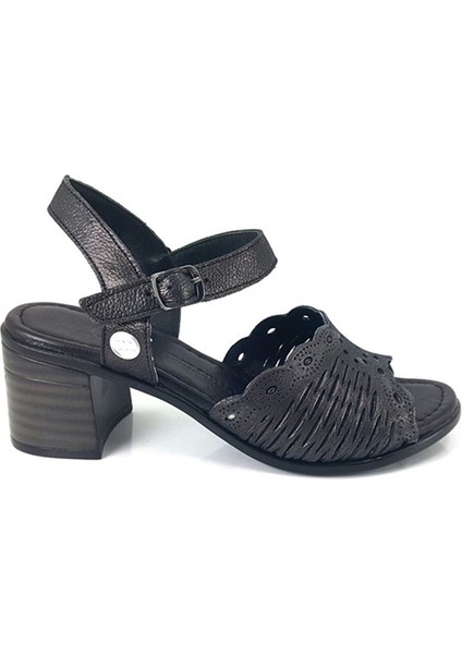 Sandalet 22Y 1035 fiyatları