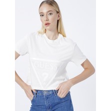 Guess Bisiklet Yaka Baskılı Krem Kadın T-Shirt V2YI06K8HM0-ADELE Crop T-Shırt