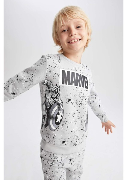 Erkek Çocuk Regular Fit Kalın Sweatshirt Kumaşı Marvel Lisanslı Bisiklet Yaka Desenli SWEATSHIRT X9567A622AU modelleri