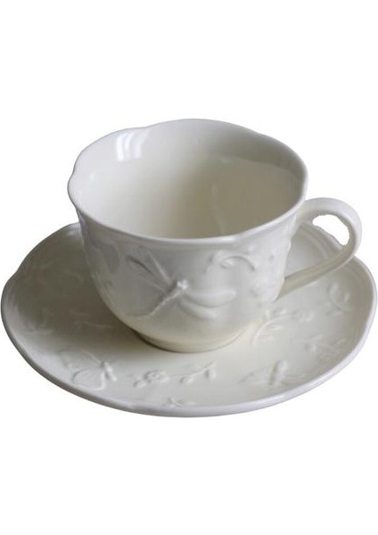 Avrupa Tarzı Vintage Yaratıcı Rölyef Seramik Kahve Fincanı Set Lüks Öğleden Sonra Çay Bardağı Seti Kullanımlık Xicaras Home Gereçleri BD50 Kupa ve Tabaklar (Yurt Dışından)