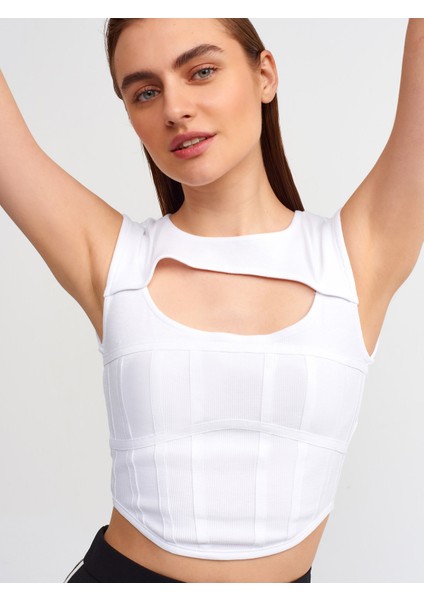 30106 Pencereli Korse Top-Beyaz