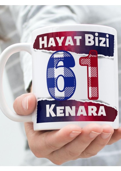 Hayat Bizi Atmış Bir Kenara Komik Hediye Kupası