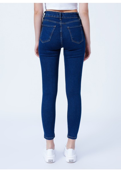 Yüksek Bel Dar Paça Skinny Fit Koyu Mavi Kadın Denim Pantolon 22K0565K1 fırsatları
