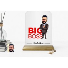 BK Kişiye Özel Erkek Big Boss Karikatürlü Ahşap Standlı Çerçeve-2